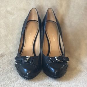 Bandolino Black Pumps